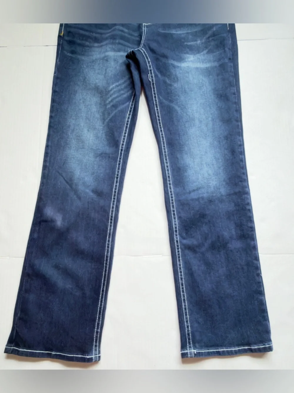 Outcast Outfitters women's Blue Jeans Embroidered Fleur De Lis Cross Pockets